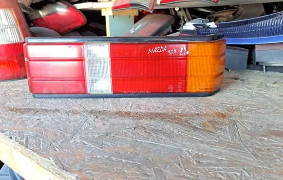 Mazda 323 Rear/tail lights 0436818R 0436816R 0436818