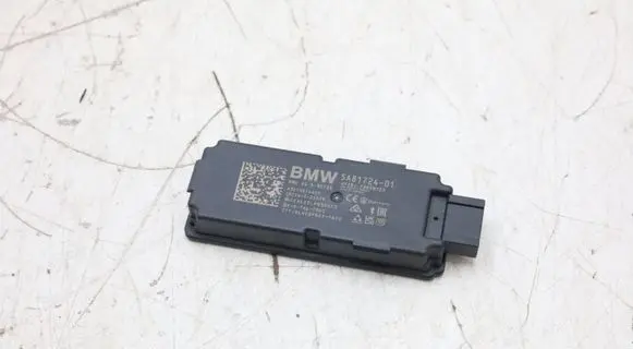 BMW X5 G05 Aerial antenna amplifier 5A81724