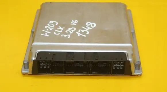 Mercedes-Benz CLK A209 C209 Engine control unit/module ECU A1121533779
