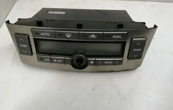 Toyota Avensis T250 Climate control unit 5590005140 MB1465700773