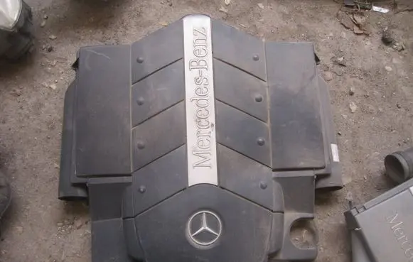 Mercedes-Benz CLS AMG C219 Engine cover (trim) A1130101367