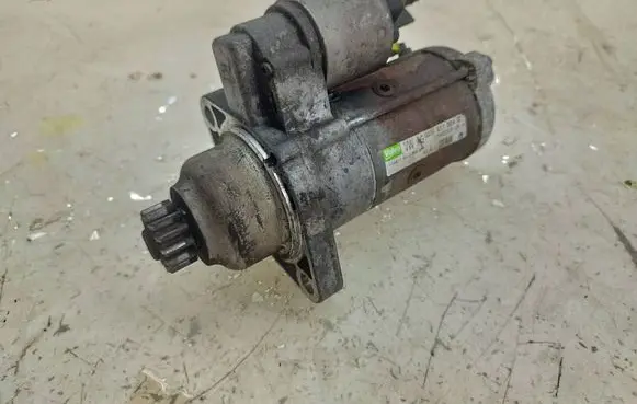 Volkswagen PASSAT CC Starter motor 02M911024G ESW20ER123 0411047