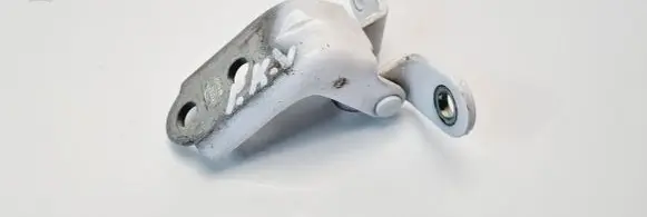 Hyundai Tucson TL Front door upper hinge