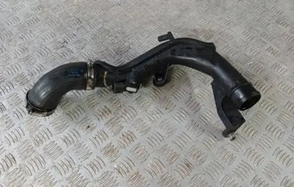 Volkswagen Golf VI Intercooler hose/pipe 5N0145770A