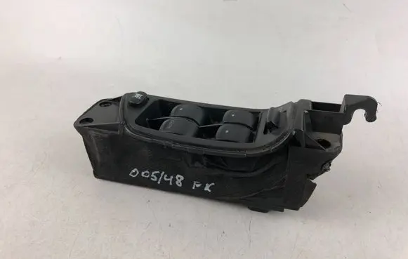 Subaru Outback Electric window control switch 
