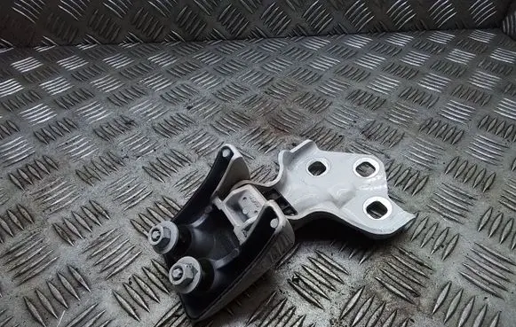 Citroen Jumpy Tailgate/trunk/boot hinge 9820031980