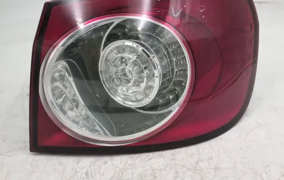 Volkswagen Golf Plus Rear/tail lights 5M0945096K