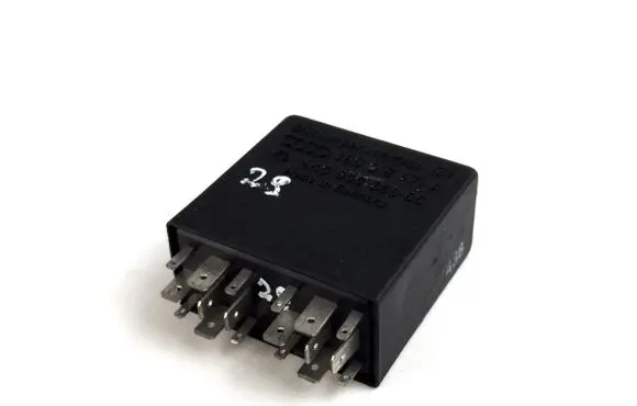 Audi A6 S6 C5 4B Light relay 4b0919471a