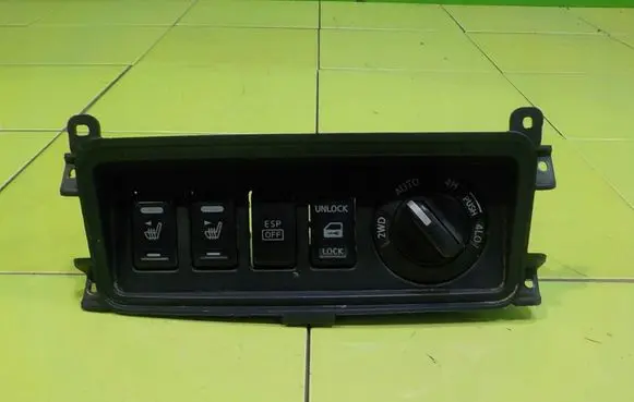 Nissan Pathfinder R51 Other switches/knobs/shifts PRZELACZNIKOW BEZPIECZNIKOW