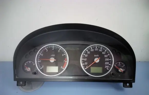 Ford Mondeo Mk III Speedometer (instrument cluster) 1S7F108411 44ZU187