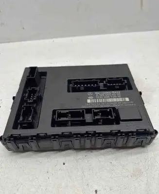 Mercedes-Benz B W245 Central body control module A1695454332 5DK00872816