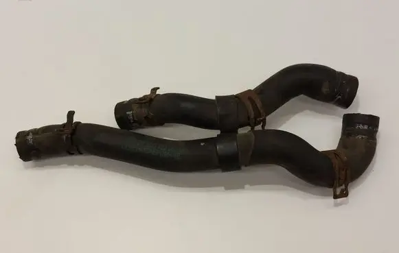 Volkswagen PASSAT B6 Engine coolant pipe/hose 3C0122063M