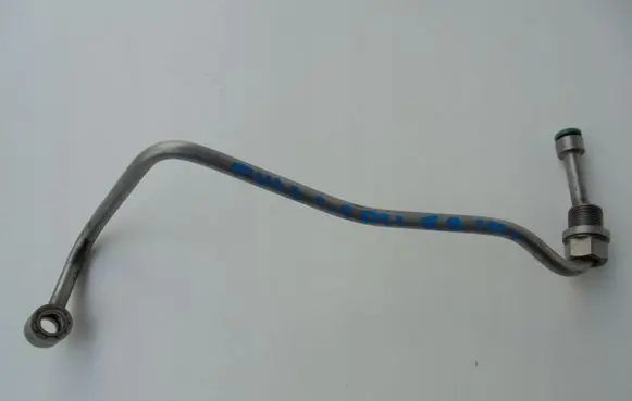Nissan Pulsar Turbo turbocharger oiling pipe/hose