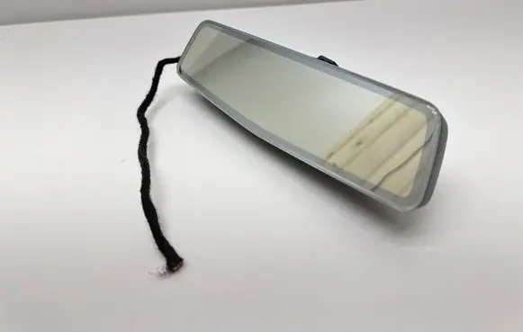 Rear view mirror (interior)