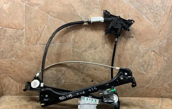 Mercedes-Benz SLK R172 Front door electric window regulator A1727200146