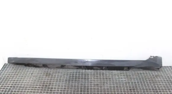 Volkswagen PASSAT B8 Sill 3G0853857