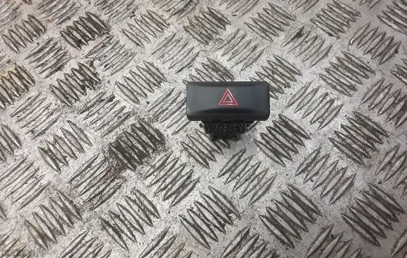 Nissan X-Trail T31 Hazard light switch 06016