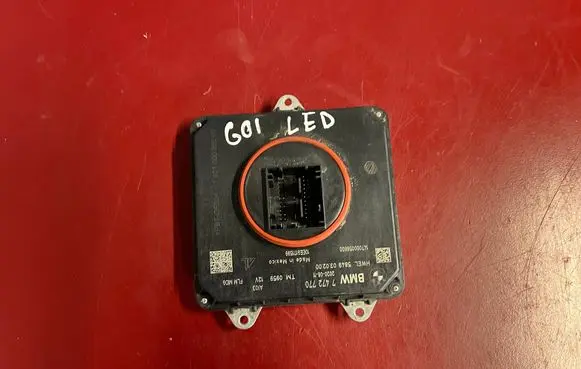 BMW X3 G01 LED ballast control module 7472770