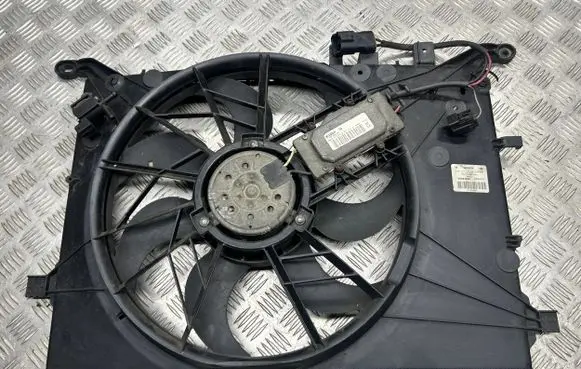 Volvo S80 Radiator cooling fan shroud 30680547 0130303909