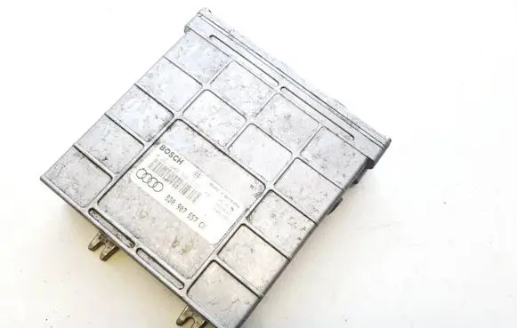 Audi A4 S4 B5 8D Engine control unit/module 0261203938 8s0907557cx