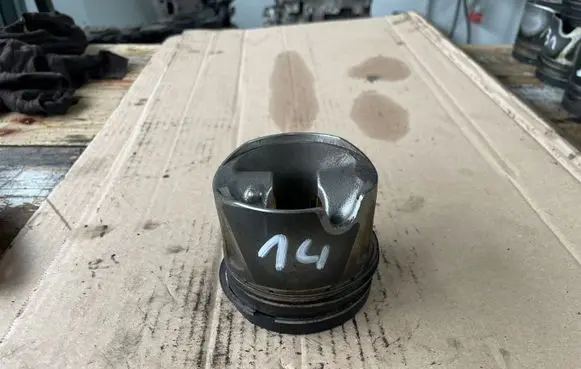 Mercedes-Benz Sprinter W906 Piston 8349Y