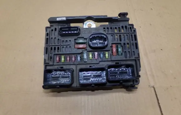 Peugeot 407 BSM Control unit 9656086080