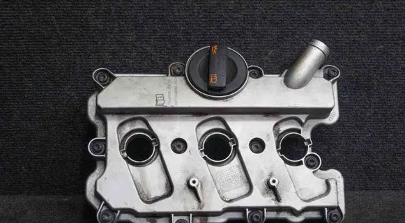 Audi A4 S4 B8 8K Rocker cam cover 06E103471P
