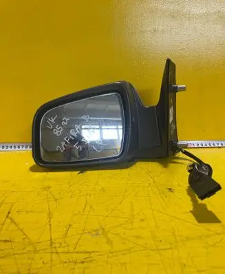 Rear view mirror (interior)