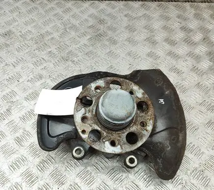 Mercedes-Benz SLK R171 Front wheel hub A2093320101