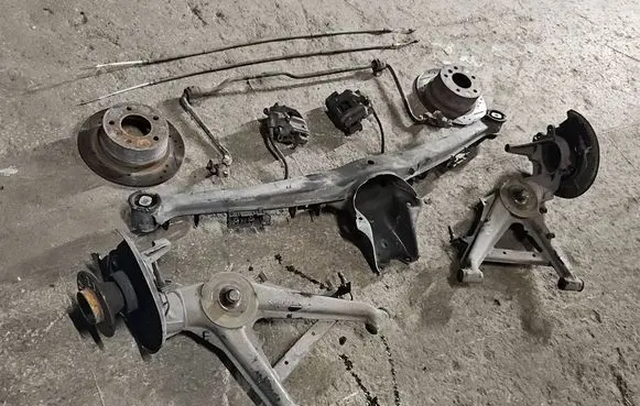 BMW Z3 E36 Rear subframe 33311090957 33321094761 33321094762