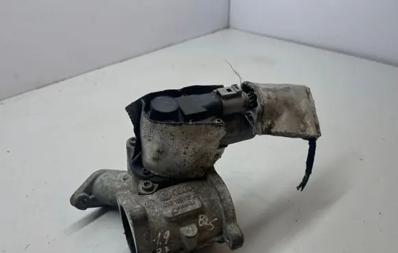 Audi A4 S4 B7 8E 8H Throttle valve 03G129837A