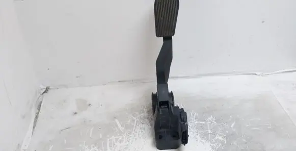 Opel Zafira A Accelerator throttle pedal 0281002298 08506646 90581208AQ