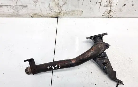 Nissan X-Trail T30 Engine coolant pipe/hose 
