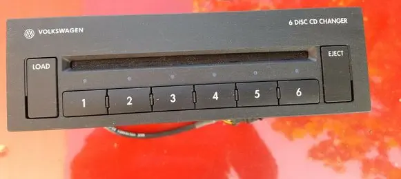 Volkswagen Touran I CD/DVD changer 1T0035110B