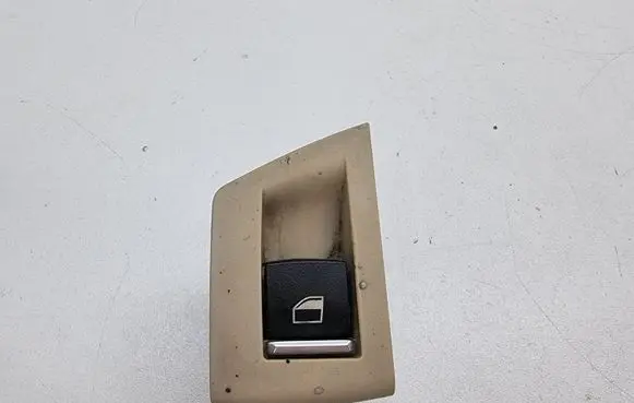 BMW 5 F10 F11 Electric window control switch 9241949