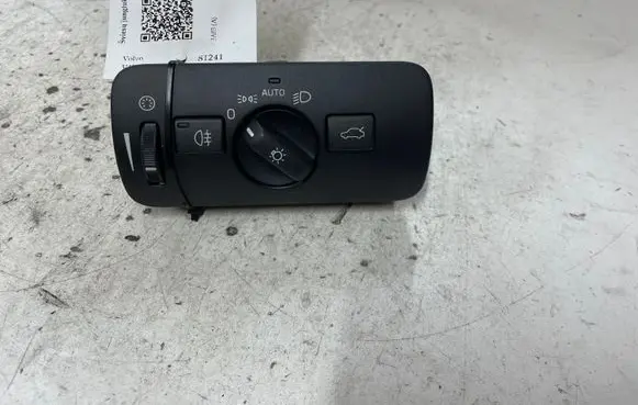 Volvo V40 Light switch 30739424 10092205