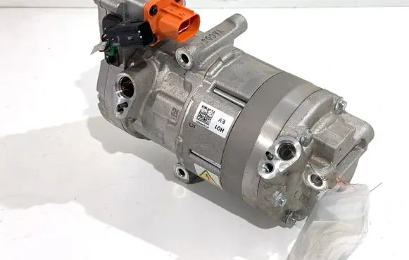 Hyundai Kona II Air conditioning (A/C) compressor (pump) HES33CA600K8PAB01