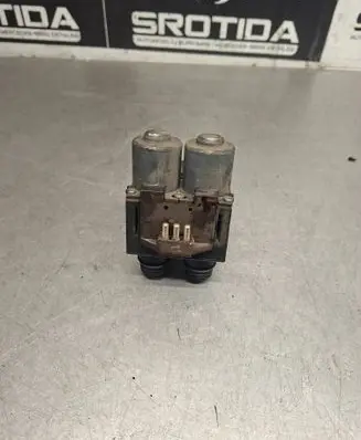 Mercedes-Benz E W211 Coolant heater control valve 0018307884 1147412115