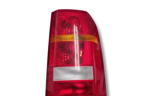 Land Rover Discovery 3 - LR3 Rear/tail lights 5H2213404CA XFB000563