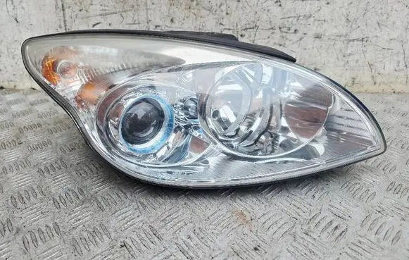 Hyundai i30 Headlight/headlamp 921022LXXX
