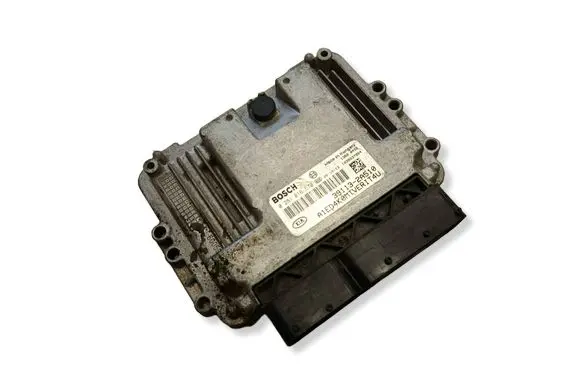KIA Ceed Engine control unit/module 0281016570 1039S37864 391132A510
