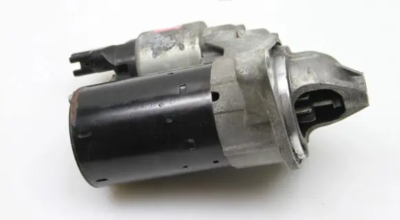 Toyota Avensis T270 Starter motor 281000T030D
