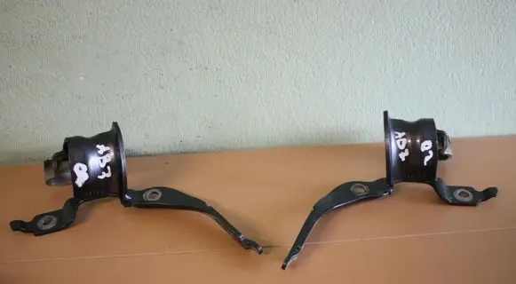 Audi A4 S4 B7 8E 8H Tailgate/trunk/boot hinge 8E9827300F
