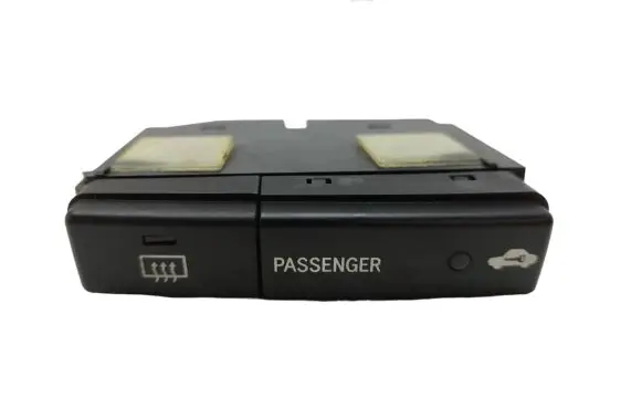 Toyota Avensis T250 Windscreen/window heater switch 8479005130C MS172200126