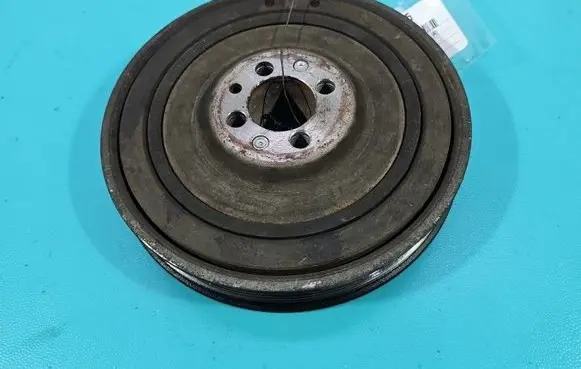 Opel Zafira B Crankshaft pulley 55196301 IMPRK1517065