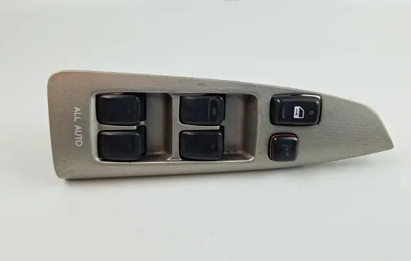 Toyota Corolla Verso E121 Electric window control switch 8404013081