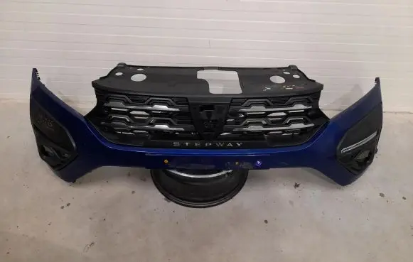 Dacia Sandero Front bumper