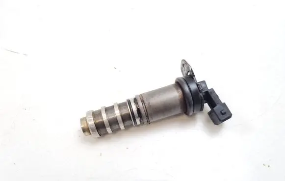 BMW 5 GT F07 Camshaft vanos timing valve 13151214 585776