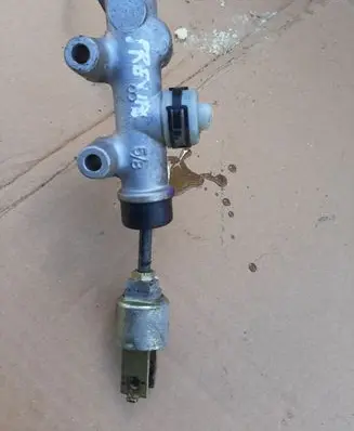 Toyota Previa (XR30, XR40) II Clutch slave cylinder 