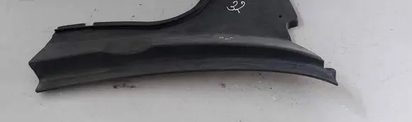 Volkswagen PASSAT B6 Wiper trim 3C1819404B